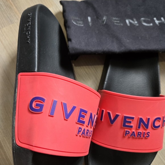 Givenchy Slides - Picture 2 of 2